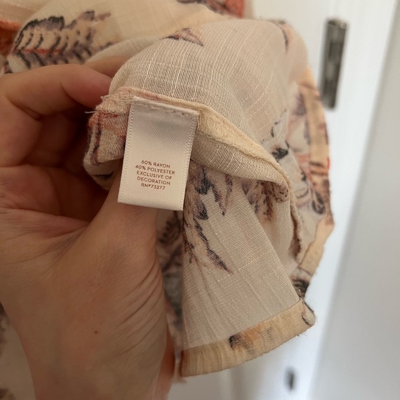 Lauren Conrad Peasant Top - Picture 3 of 4